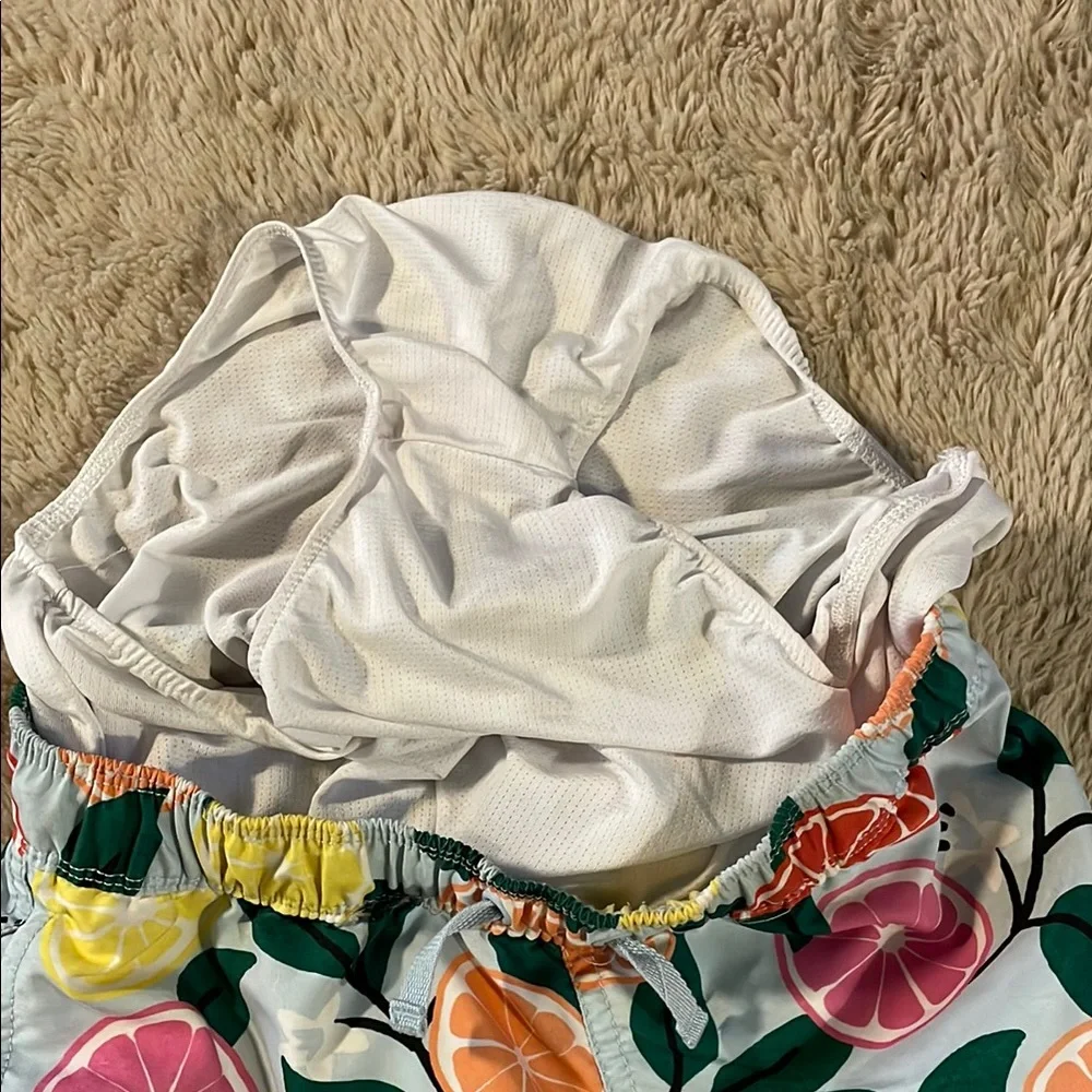 Hannah Anderson, Matching Swimsuits - Picture 6 of 12